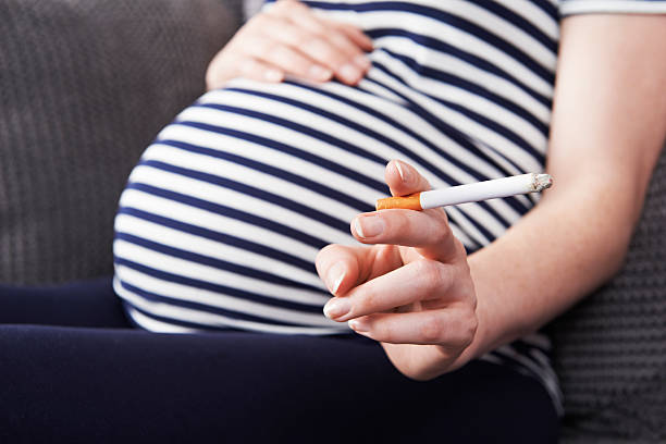bahaya jika ibu merokok saat hamil
